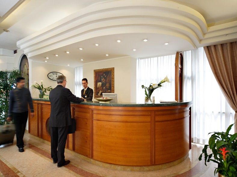 Hotel Mozart Milano Interiør bilde